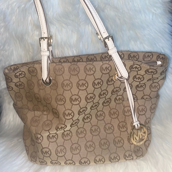 Michael Kors Bag - Picture 2 of 5